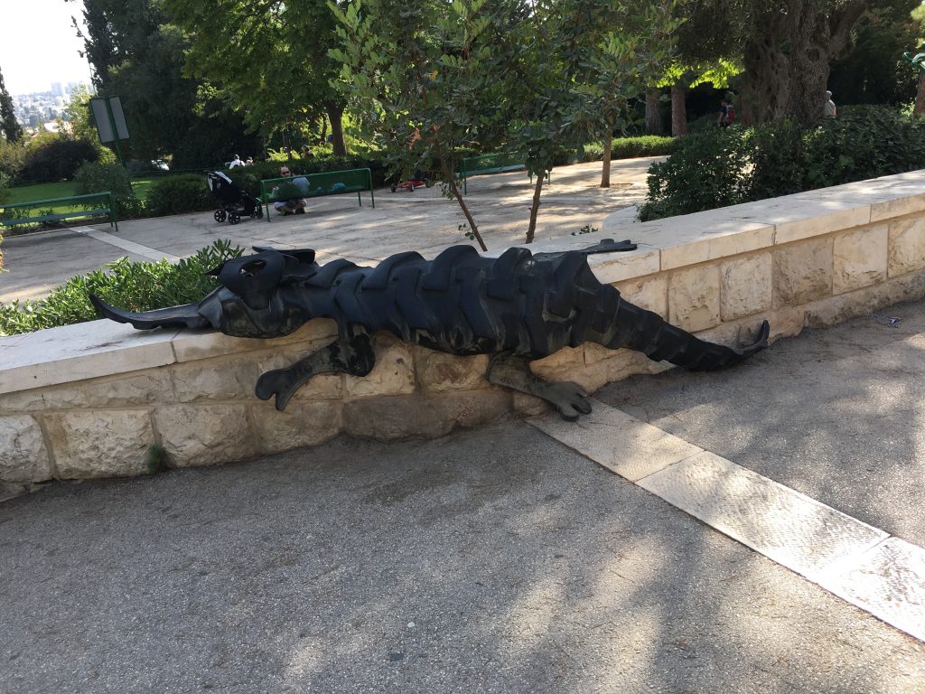 התנין בגן השושנים